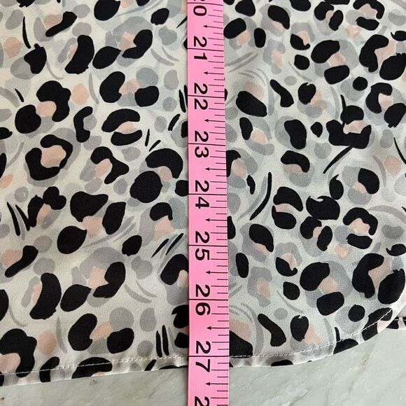 Loft animal print blouse size XL - Picture 6 of 7